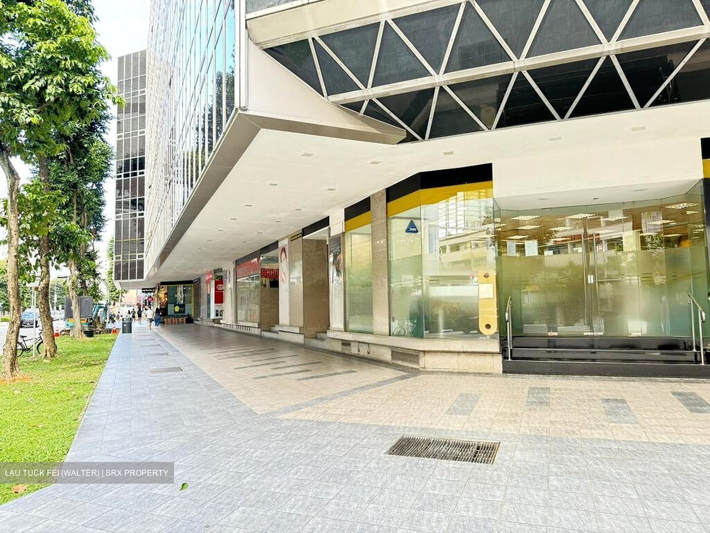 North Bridge Centre (D7), Office #455988211